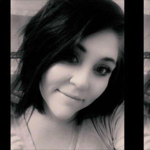 Meet your Posher, Hayley